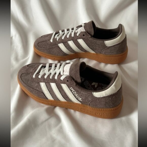 NWT Women's Adidas Handball Spezial Shoes Brown White - Picture 4 of 9